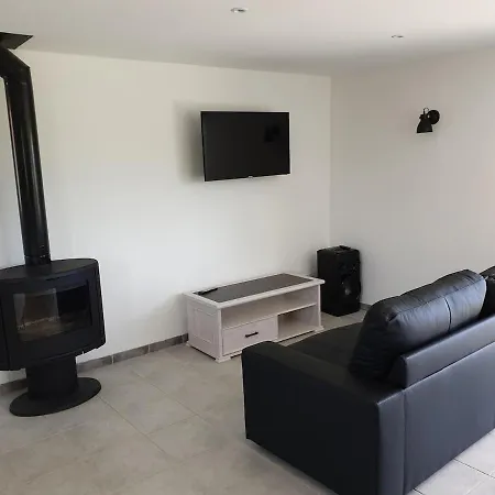 La Cantraigne Small 6 People Semesterbostad Audembert