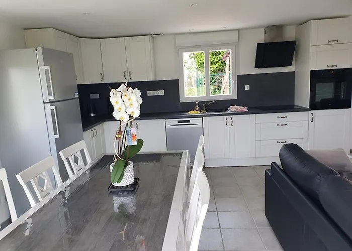 La Cantraigne Small 6 People Audembert